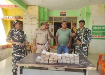 नेपाल–भारत सीमाबाट स्रोत नखुलेको ७२ लाखसहित नेपाली पक्राउ