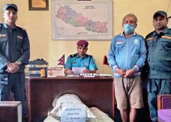 २५ किलो गाँजासहित एक जना पक्राउ, दुई जना फरार