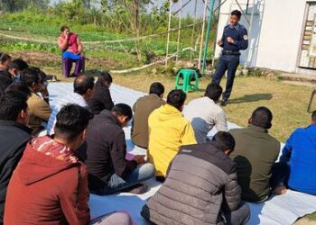 बेलडाँडी प्रहरीद्धारा ट्राफिक नियम तथा सवारी दुर्घटना न्यूनीकरण सम्वन्धि अभिमुखिकरण