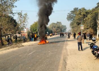 बसको ठक्करबाट कञ्चनपुरमा एक विद्यार्थीको मृत्यु, अाफन्तद्वारा पुर्व पश्चिम राजमार्ग अवरुद्ध