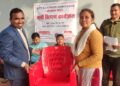 थारु समुदायको नयाँ बर्ष माघीको अवसरमा बेलौरी नगरपालिकाद्धारा भलमन्साहरुलाई बैठक बस्न कुर्सी वितरण