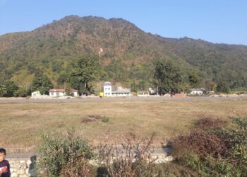 विमानस्थल बन्यो तर विमान आउँदैन
