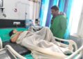 हात्तीको आक्रमण घाईते सार्कीको बेलडाँडी जनप्रतिनिधीद्वारा स्वास्थ्य अवस्था बारे जानकारी ललु सार्कीको उपचारमा सहयोग गछौँ ः गाँउपालिका प्रमुख राना