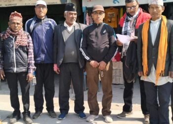 आरक्षपीडितद्वारा प्रधानमन्त्री प्रचण्डलाई ज्ञापन पत्र बम आयोगको प्रतिवेदन कार्यान्वयन गरेर पुर्नस्थापना गरिदिन माग