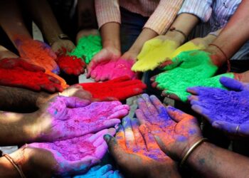 पहाडी जिल्लामा आज तराईमा भोली होली पर्व मनाइदै, भडकिलो होली नमनाउन प्रहरीको आग्रह