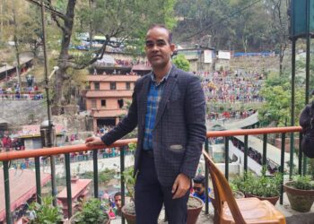 रमेश लेखकका ‘पिए’ भट्टको भन्दै अश्लिल भिडिओ मिडीयामा !