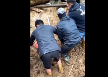 पहिरोमा पुरिएकी बालिकालाई ६ घन्टा पछि जीवितै इद्धार गरीयो