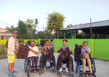 वडा सदस्य बस्नेतद्वारा अपाङ्गता खेलाडीलाई खेल पोषाक