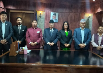 मन्त्री नियुक्त गर्न सुदूरपश्चिमका मुख्यमन्त्री रेशमलाई बोकेर  पुगे बालुवाटारमा