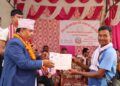 कृष्णपुरका जनतालाई लालपुर्जा वितरण