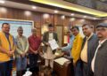 बेलौरी उद्योग वाणिज्य संघको टोलीद्वारा अर्थमन्त्री महतलाई ज्ञापन