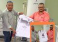 भीमदत्त ७ का वडाअध्यक्ष चन्दद्धारा ग्रामीण क्षेत्रको खेलकुद विकासका लागि बेलडाँडीको एक क्लबलाई खेलकुद सामग्री सहयोग