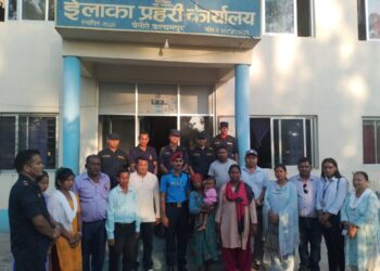 उखुबारीमा अलपत्र छोडिएको बालकलाई आफन्तको जिम्मा लगाईयो