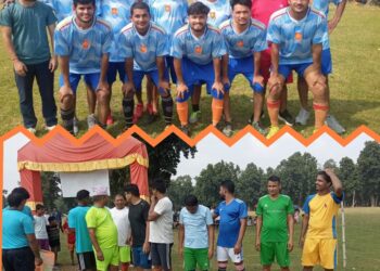 बेलडाँडीमा जारी फुटवलको फाइनल खेलको पुर्वसन्ध्यामा कर्मचारी र शिक्षक वीच मैत्रीपूर्ण खेल