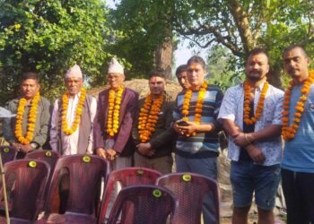 बेलडाँडी गाउँपालिकाद्धारा सत्यदेवी मन्दिरमा कुर्सी लगायतका सामग्री सहयोग