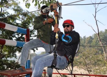 गोदावरीमा साहसिक खेल ‘जिप लाइन’ सेवा शुरू