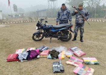 सशस्त्र प्रहरीको फन्दामा भारतीय तस्कर