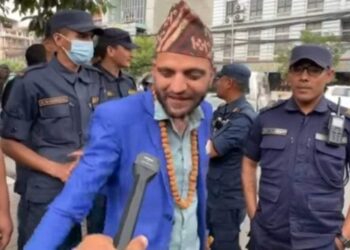 क्रिकेटर सन्दीपलाई न्याय माग्दै सर्वोच्च अगाडि प्रदर्शन गर्ने डा. निकोलस भुसाल पक्राउ