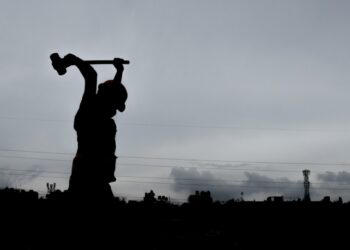 आज अन्तर्राष्ट्रिय श्रमिक दिवस, सार्वजनिक बिदा