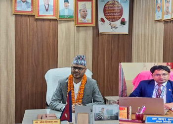 पदभार गर्दै मन्त्री भाटले बेलडाँडी घर भएका कानुन अधिकृत सुनारको संयोजकत्वमा तीन सदस्यीय जातीय भेदभाव तथा छुवाछुतमुक्त आचारसंहिता निर्माण समिति गठन
