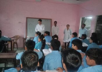 बेलडाँडी गाउँपालिका अध्यक्ष रानाको टोलीद्धारा सामुदायिक विद्यालयको छड्के अनुगमन, २२ विद्यार्थीको हाजिर २ मात्र उपस्थित