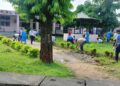 प्रतेक विहिवार महाकाली प्रादेशिक अस्पतालले आफ्नो परिसर भित्र सरसफाई गर्दै, अन्य कार्यालयले समेत पाठ सिक्नुपर्ने : अस्पताल अध्यक्ष भट्ट