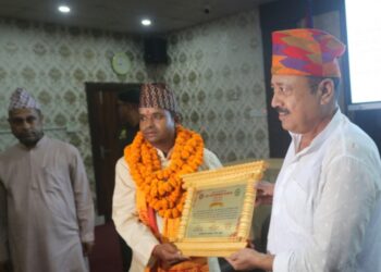 आचार्य कृष्णलाई धनगढी उपमहानगरको सम्मान, जागीर पनि दिने