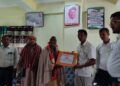 बेलडाँडी गाउँपालिकाबाट नगद सहित आचार्य कृष्ण दमाइ सम्मानित