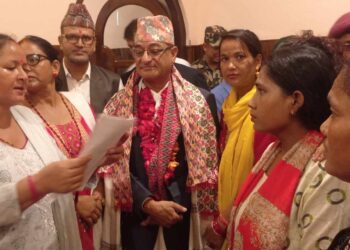 निर्मलाका हत्यारा सार्वजनिक गर्न गृहमन्त्री लेखकलाई ज्ञापनपत्र