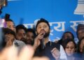 वर्तमान सरकारले अधिनायकवादी चरित्र देखाएको भन्दै सरकारको अधिनायकवादी चरित्रको सामना गर्न समर्थकहरूलाई लामिछानेद्धारा आह्वान
