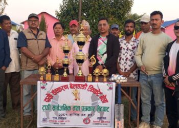 बेलडाँडी युवा समाजको आयोजनामा भोलि देखि दोस्रो संस्करणको क्रिकेट प्रतियोगिता हुदै, आज ट्रफी सार्वजनिक