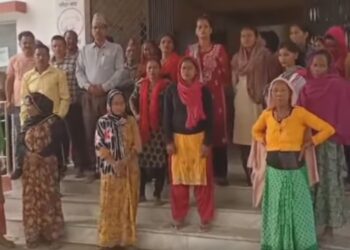 बेलडाँडी गाउँपालिकाले खेलमैदान बनाउने सूचना जारी गरेपछि ग्रिनबेल्टमा बसेकाहरु आन्दोलित