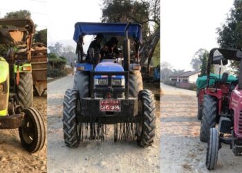 शुक्लाफाँटामा ढुंगा तस्करीमा संलग्न ५ ट्याक्टर स्थानीयको नियन्त्रणमा