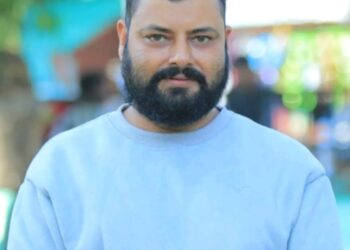 सुपविका उपप्राध्यापक पृथ्वी भट्ट भन्छन, ‘भाउजुको चुरा फुटी लाग्न गएको समान्य घाउको फोटो लिएर अतिरञ्जित बनाईदियो’