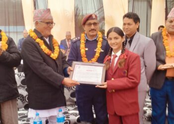सार्क एजुकेसन फाउण्डेशनद्धारा राष्ट्रिय हस्तलेखन प्रतियोगिता च्यापियन आयुषा खडायतलाई सम्मान