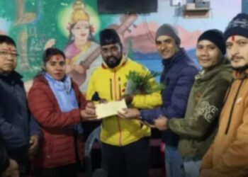 बिरामी पत्रकार सिनाललाई प्रेस सेन्टर कञ्चनपुरद्वारा आर्थिक सहयोग