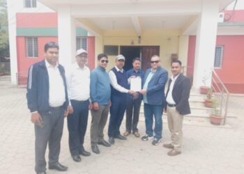 स्थानीय सेवा ऐन जारी गर्न माग राख्दै कर्मचारी संगठनद्वारा मुख्यमन्त्री शाहलाई ज्ञापन
