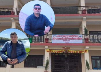 डडेल्धुराको अमरगढी नगरपालिकामा दुई कर्मचारीबीच विवाद, एक जनालाई प्रहरीले नियन्त्रणमा लिएर छाड्यो