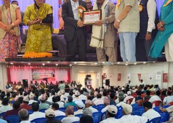 नेकपा एमालेको जिल्ला प्रतिनिधि बैठकमा बेलडाँडीका सुनारसहित १३ कम्युनिस्ट योद्धा सम्मानित