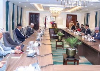 रगतको खोला बगेपछि सामाजिक सञ्जाल बन्दको निर्णयबाट पछि हट्यो सरकार
