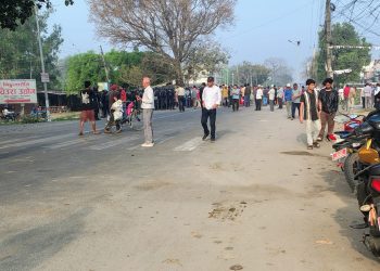 जिपको ठक्करबाट मरेका धामी लुहारको परिवार न्याय माग्न सडकमा