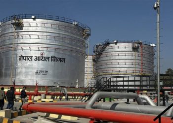 इन्धनमा कर आधा घटाउने सरकारको निर्णय, उपभोक्तालाई राहत दिने प्रयास