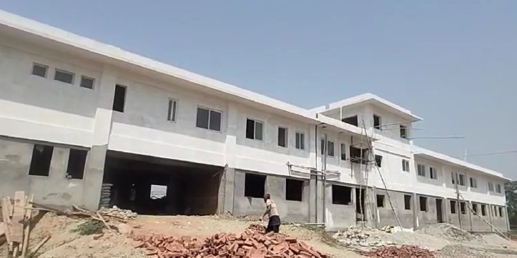 संघर्ष, अवरोध र आलोचना चिर्दै बेलडाँडीमा १५ सैया अस्पताल अन्तिम चरणमा