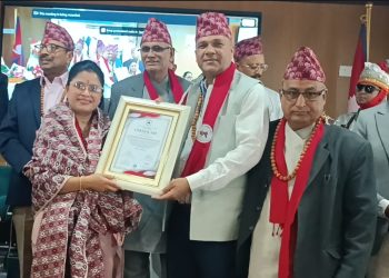 साहित्य, समाजसेवा र जनउत्तरदायित्वमा सक्रिय भीमदत्तकी उपमेयर लेखक सम्मानित