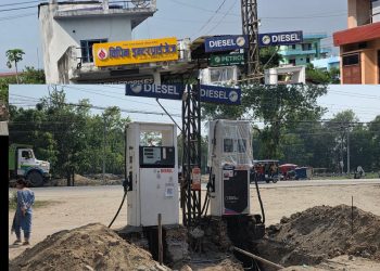 महेन्द्र राजमार्गको अतिक्रमित जमिन खाली हुन थाल्यो, कञ्चनपुरमा व्यवसायी आफैँले हटाउन थाले संरचना