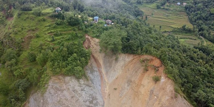 मनसुनी विपद् : २४ घण्टामा १३ जनाको मृत्यु, ५ जना बेपत्ता