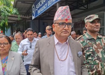 सेती अस्पतालमा मुख्यमन्त्री भट्टको निगरानी, हरेक १५ दिनमा अनुगमन गर्ने घोषणा
